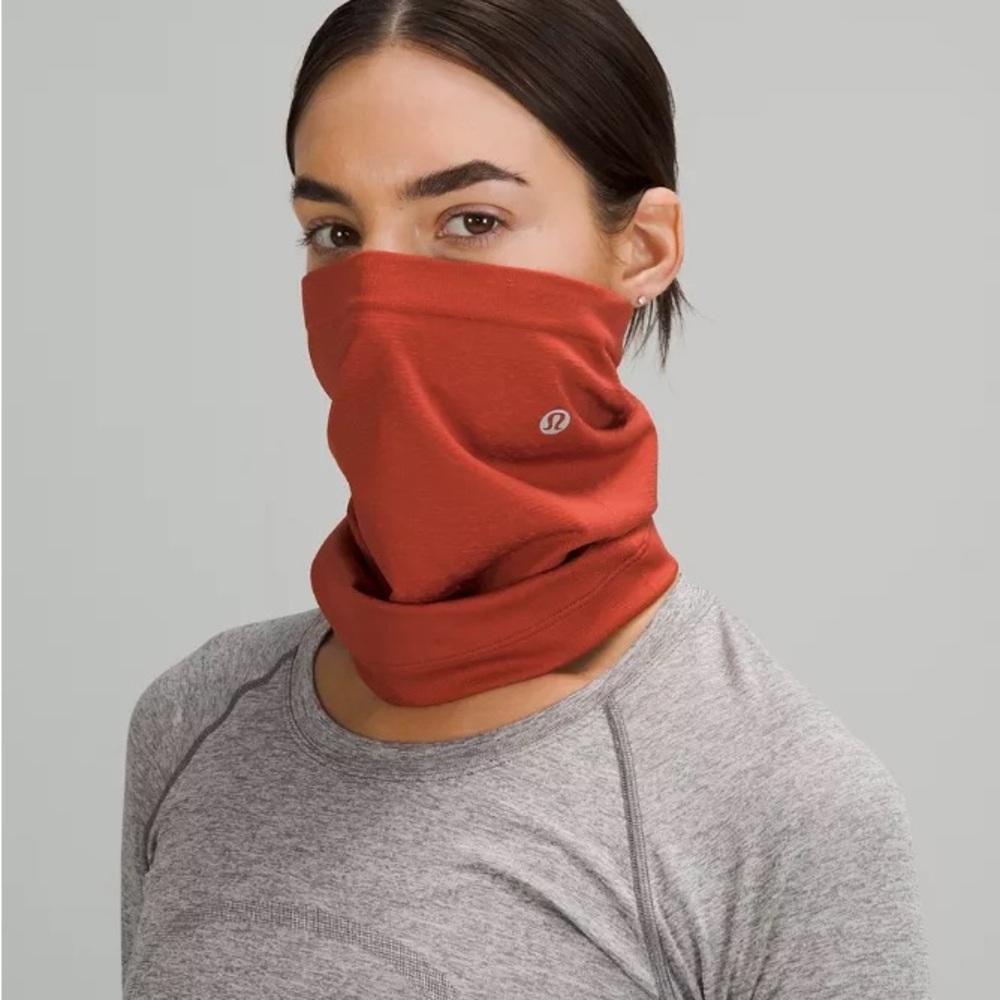 Lululemon Bold Red Seamless Neck Warmer Gaiter OS Yoga Running Hiking Outdoors